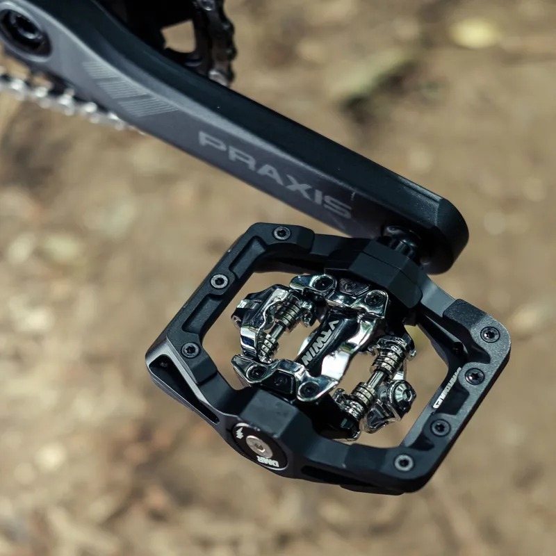 DMR V-Twin Pedals in Black-1